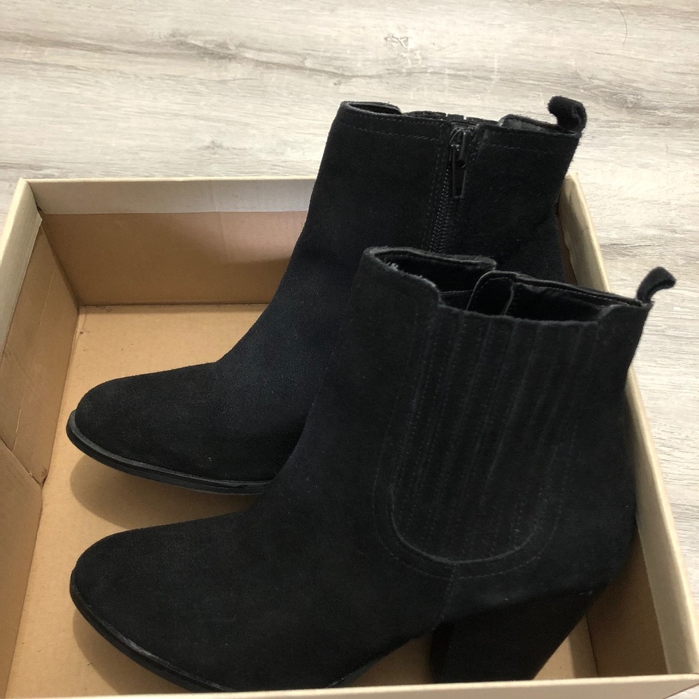 Black suede boots